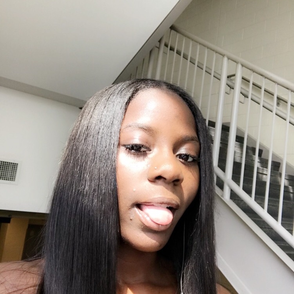 Meet your Posher, Amari